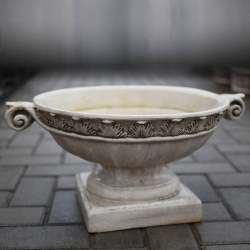 Kvetináč K06 Záhradný betónový kvetináč Kvetináč K06 Záhradný betónový kvetináč