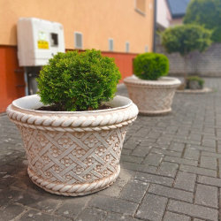 Záhradný betónový kvetináč K24 Záhradný betónový kvetináč K24