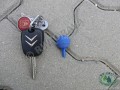 Prevzdušňovací kameň A004 - Porovnanie veľkosti s kľúčami od auta